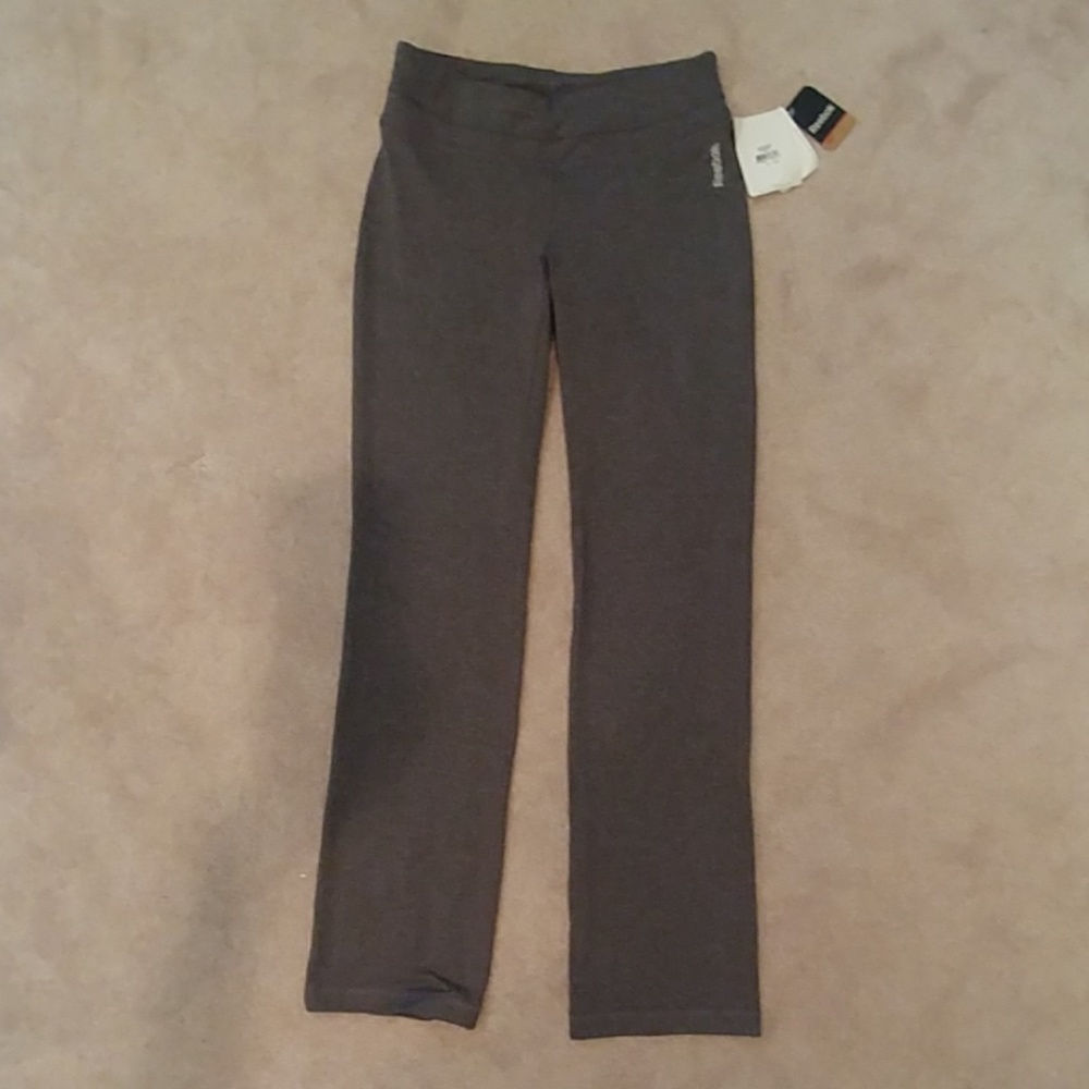 *NWT* Reebok PLAYDRY Slim Fit Pants - Womens M